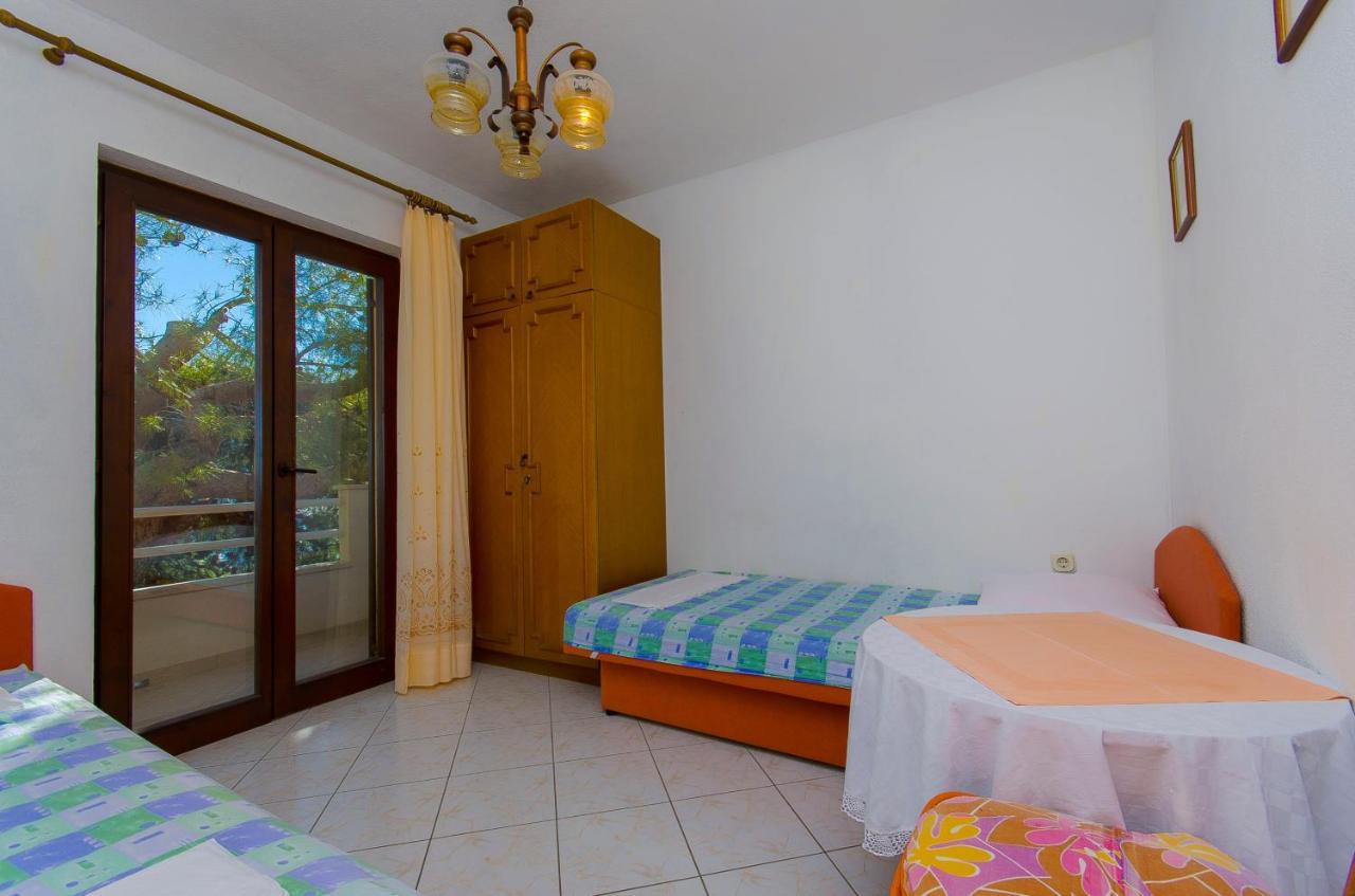 Apartments By The Sea Pisak, Omis - 2802 Zewnętrze zdjęcie